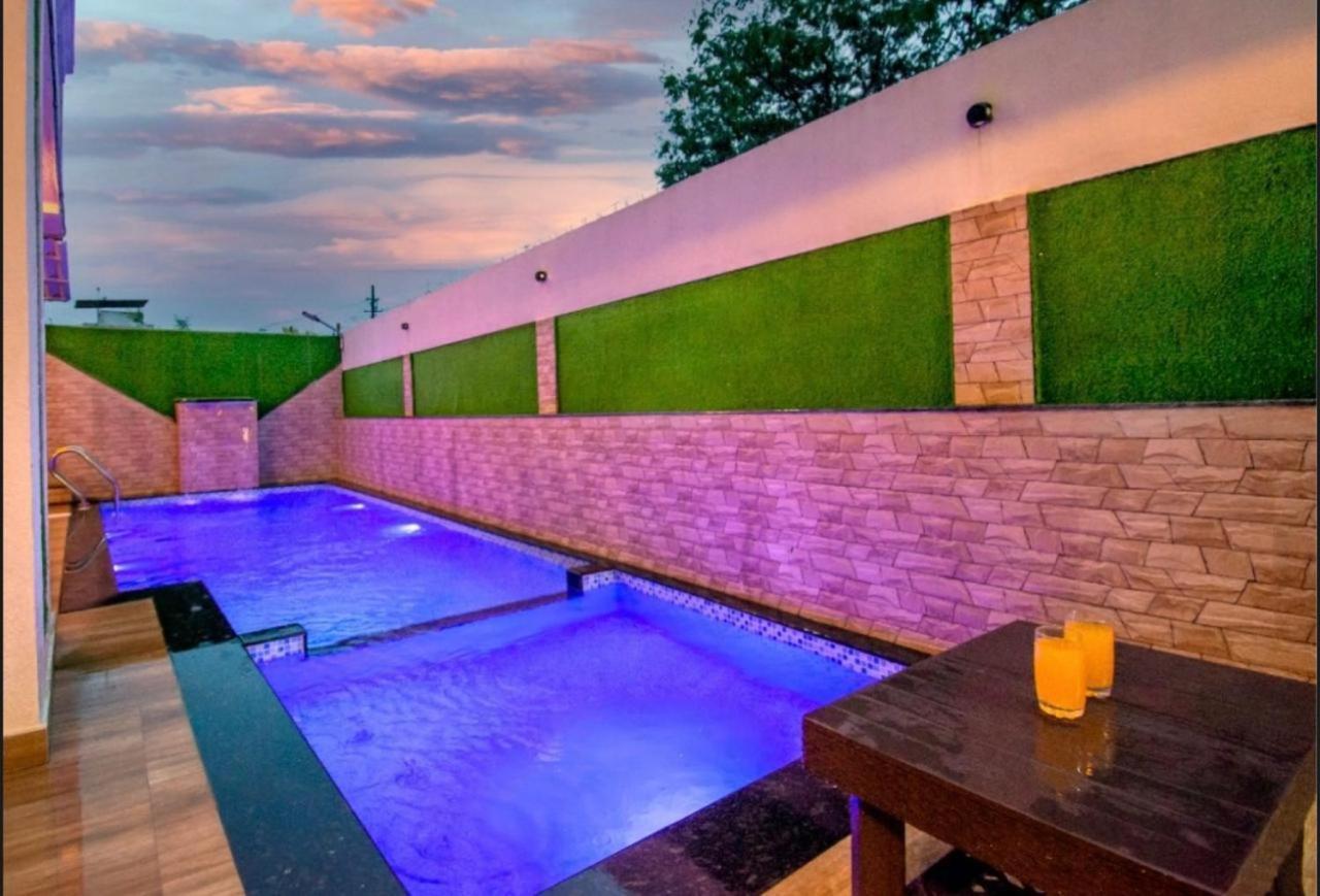 Laughtale Villa 4Bhk Swimming Pool ロナバラ エクステリア 写真